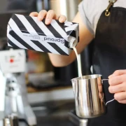 Sproud pea drink barista | CoffeeLove