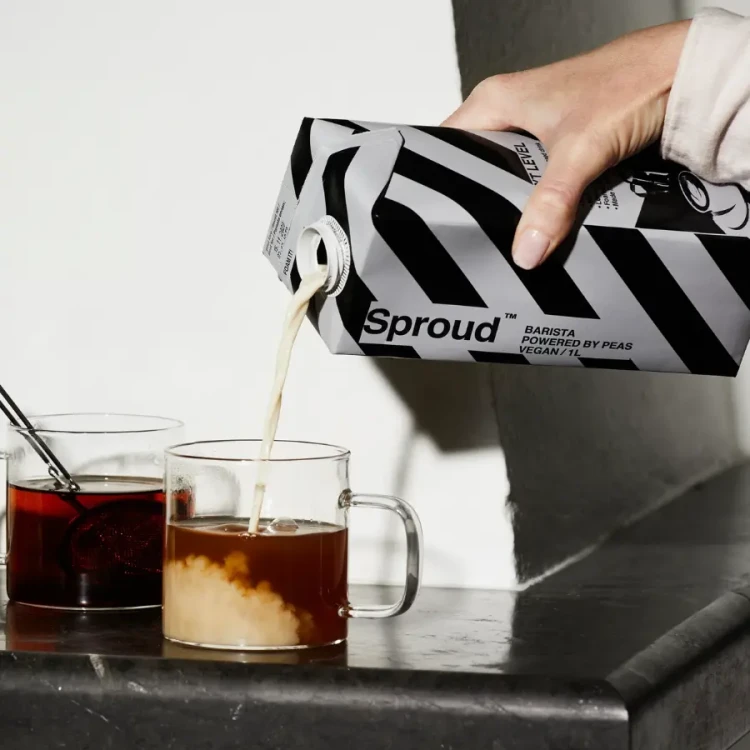 Sproud pea drink barista | CoffeeLove