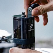 Hario Zebrang Handy Coffee Mill ręczny żarnowy młynek do kawy | CoffeeLove