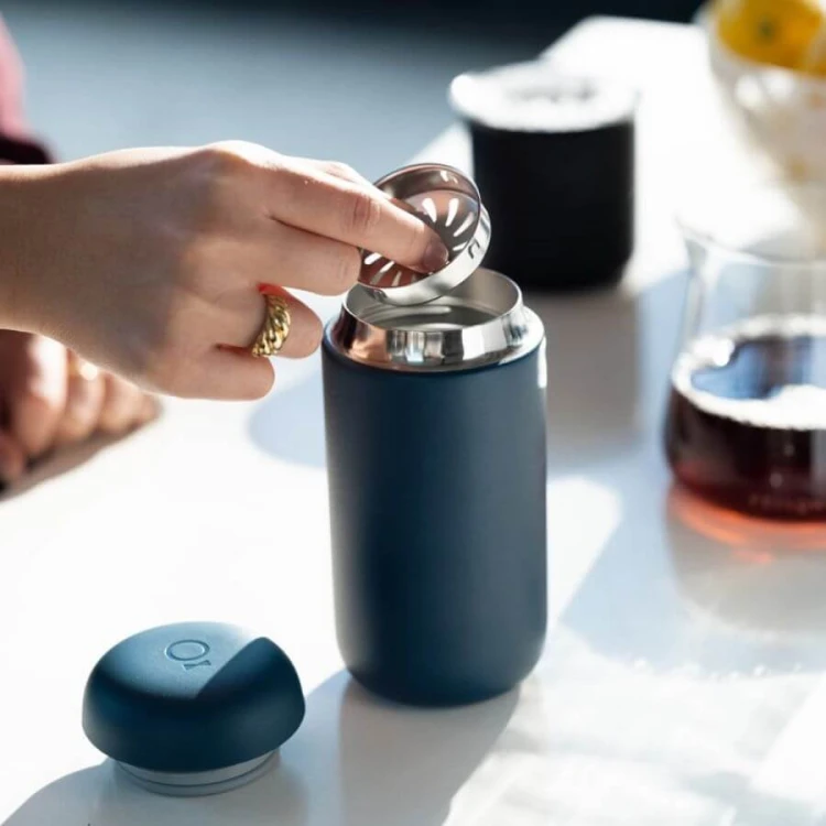 Fellow Carter Move Mug Stone Blue 355 ml | CoffeeLove