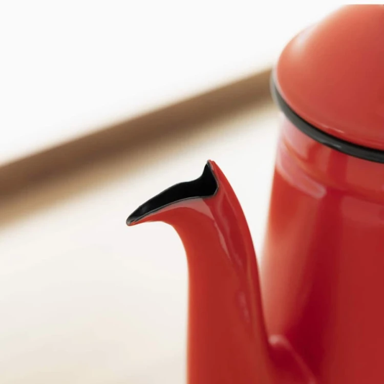 Kalita Enamel Pot Kettle 1.0 l Red | CoffeeLove