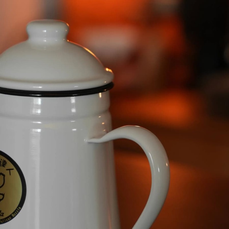 Kalita Enamel Pot Kettle 1.0 l White | CoffeeLove