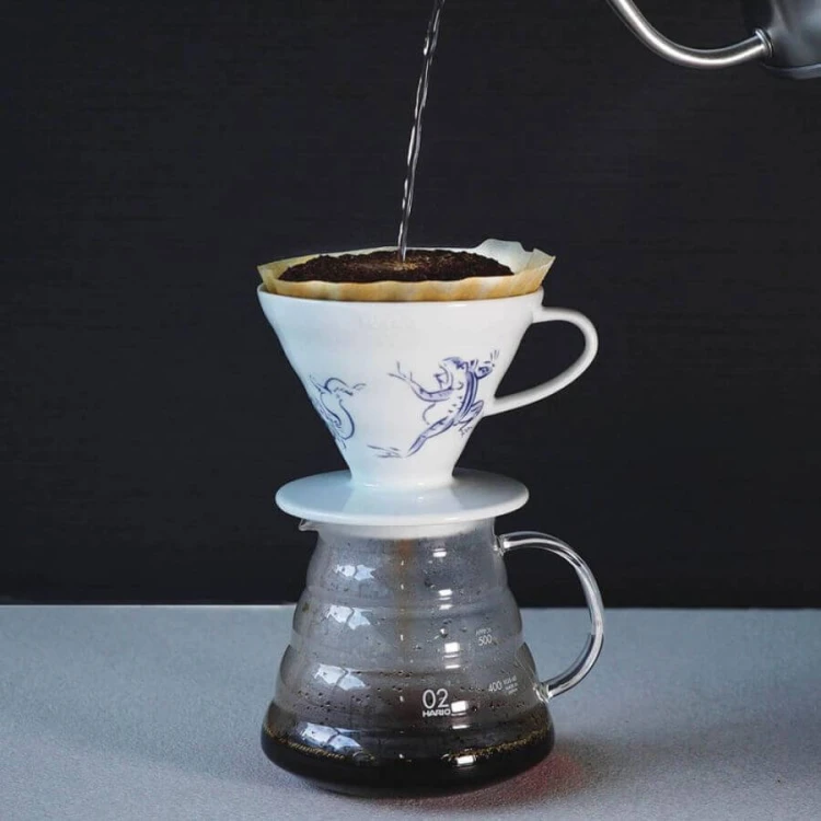 Hario V60-02 dripper ceramiczny Tachikichi Choju Giga | CoffeeLove