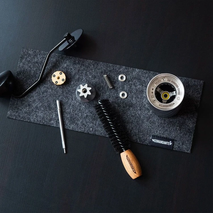 Comandante Barista Brush #6 | CoffeeLove