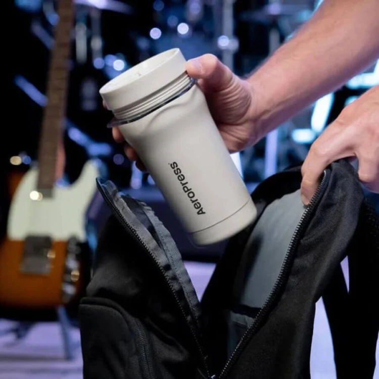 AeroPress Go Plus kremowy | CoffeeLove