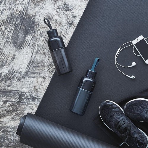 Kinto Workout Smoke butelka 480 ml | CoffeeLove