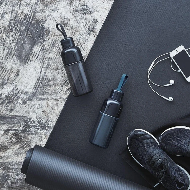 Kinto Workout Smoke butelka 480 ml | CoffeeLove