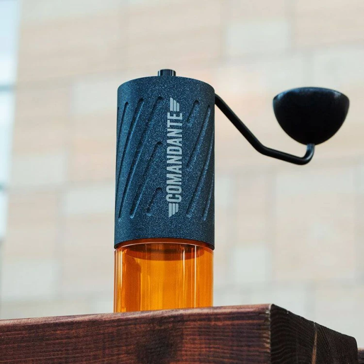 Comandante C60 Baracuda Nautilus Blue | CoffeeLove