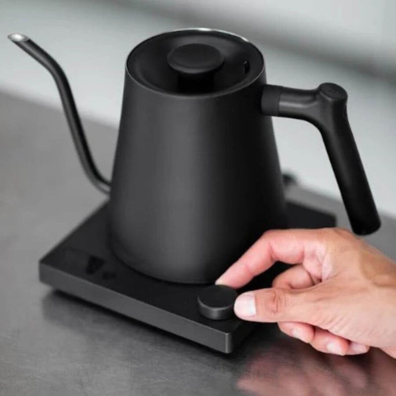 Varia AURA Kettle czarny 0,8 l | CoffeeLove