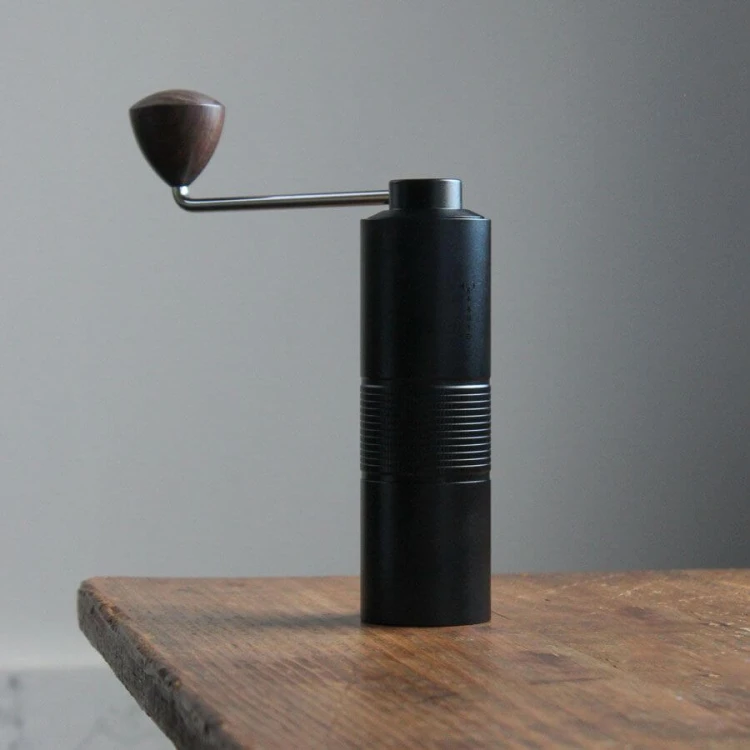 Hario Kabuto młynek ręczny żarnowy | CoffeeLove
