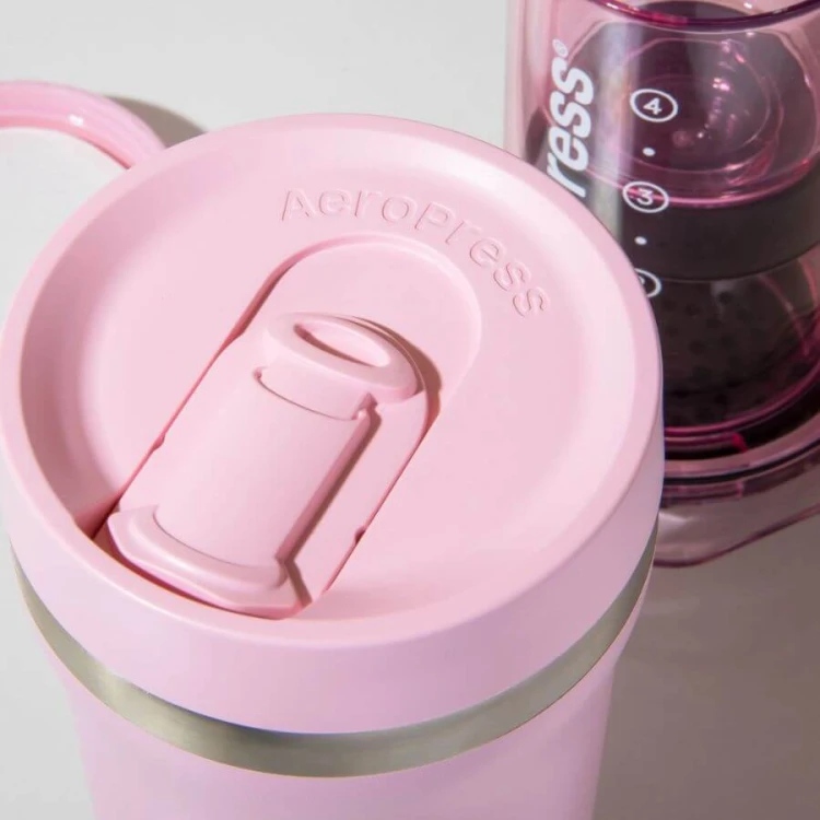 AeroPress Go Plus różowy | CoffeeLove