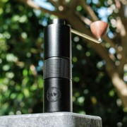 Hario Kabuto młynek ręczny żarnowy | CoffeeLove