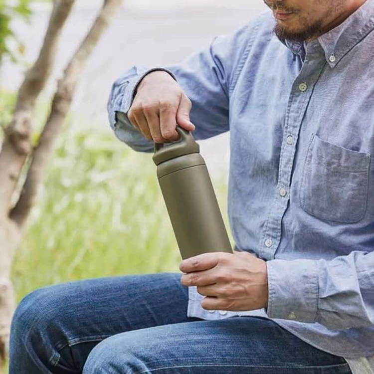 Kinto Day Off Tumbler khaki 500 ml | CoffeeLove