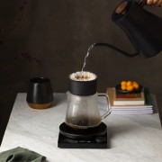 Fellow Stagg EKG Pro Czajnik elektryczny czarny z drewnianą rączką | CoffeeLove