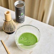 MOYA Szklana czarka do matchy z dzióbkiem | CoffeeLove