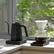 Hario Lyra Czajnik Elektryczny 800 ml czarny | CoffeeLove