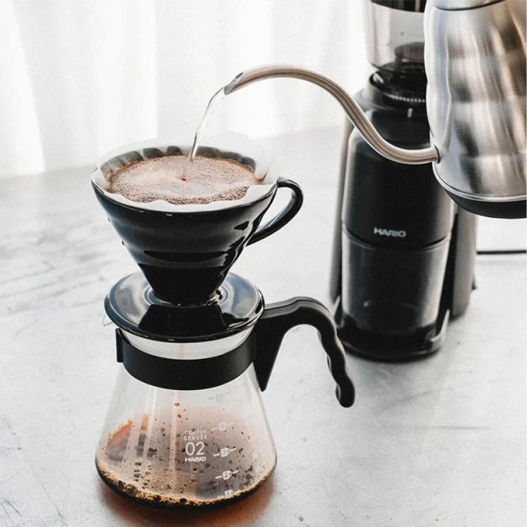 Hario Electric Coffee Grinder Compact N Black Młynek elektryczny | CoffeeLove