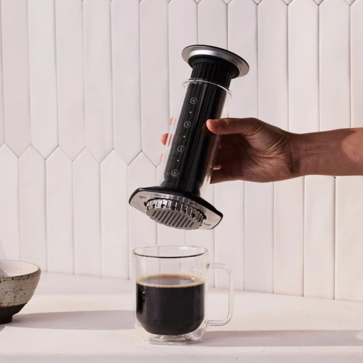 AeroPress Premium Black | CoffeeLove