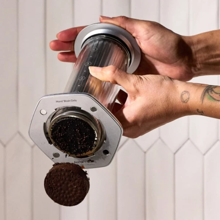 AeroPress Premium Black | CoffeeLove