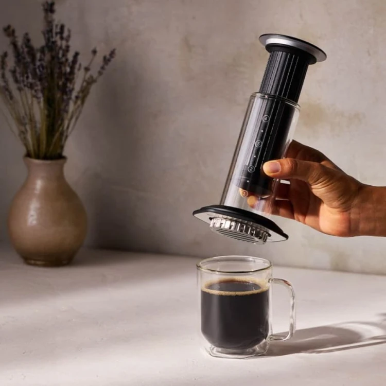 AeroPress Premium Black | CoffeeLove