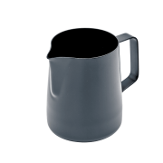 Rhino Coffee Gear dzbanek do mleka czarny 600 ml | CoffeeLove