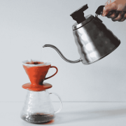 Hario dripper V60-01 ceramiczny czerwony | CoffeeLove