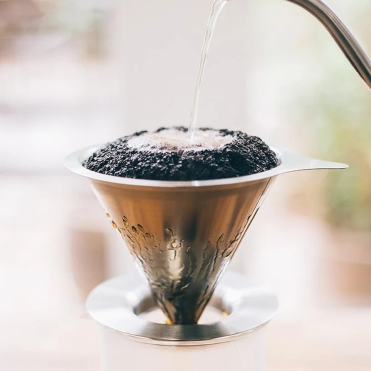 Hario Double Mesh Metal dripper V60-02 | CoffeeLove