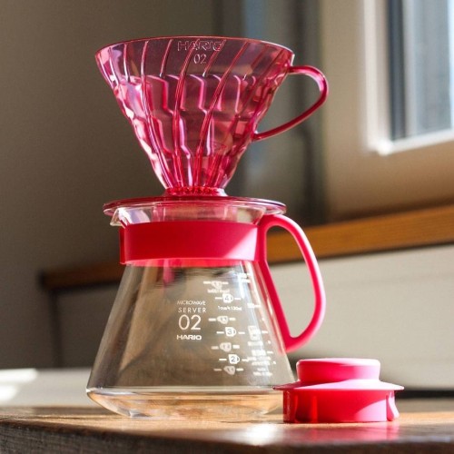 Hario V60 Dripper &amp; Server Set 02 Flamingo Pink | CoffeeLove