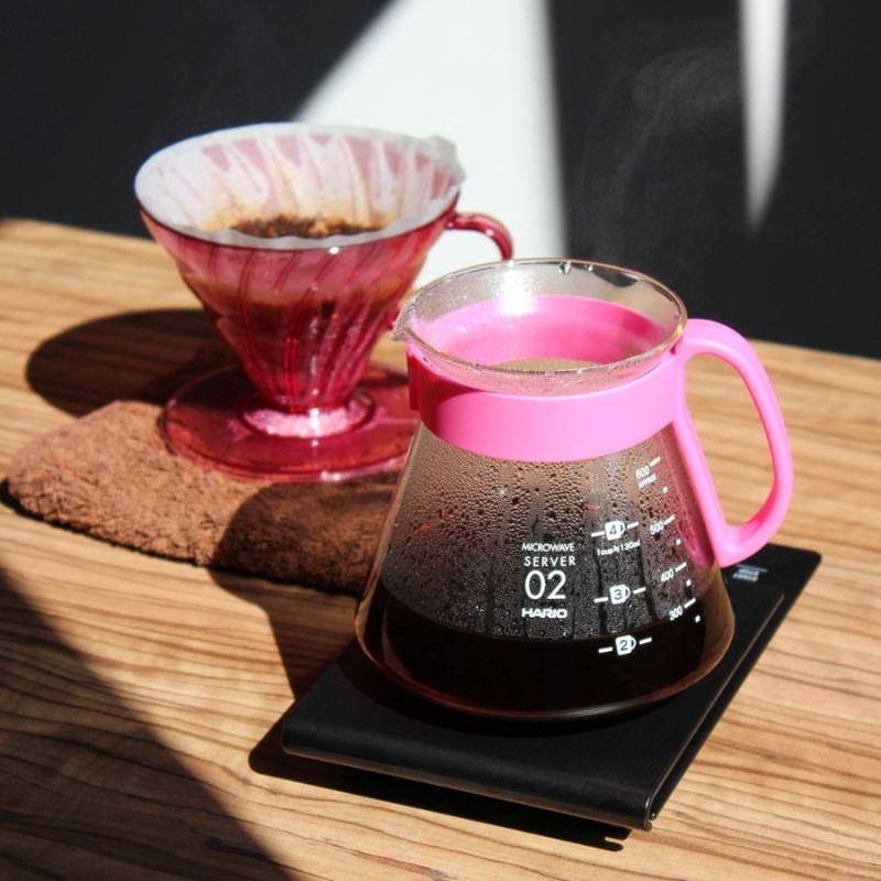 Hario V60 Dripper &amp; Server Set 02 Flamingo Pink | CoffeeLove