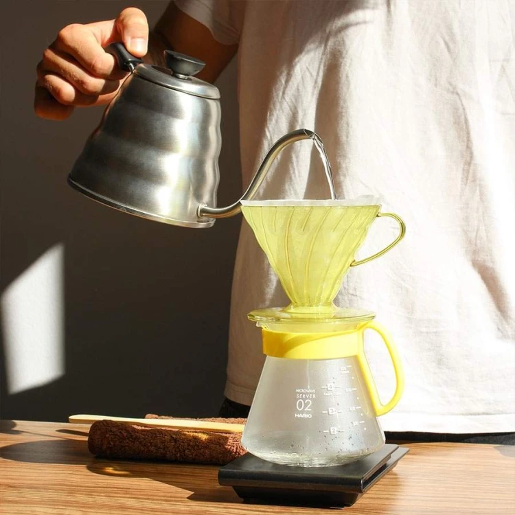 Hario V60 Dripper Server Set 02 Sunflower Yellow | CoffeeLove
