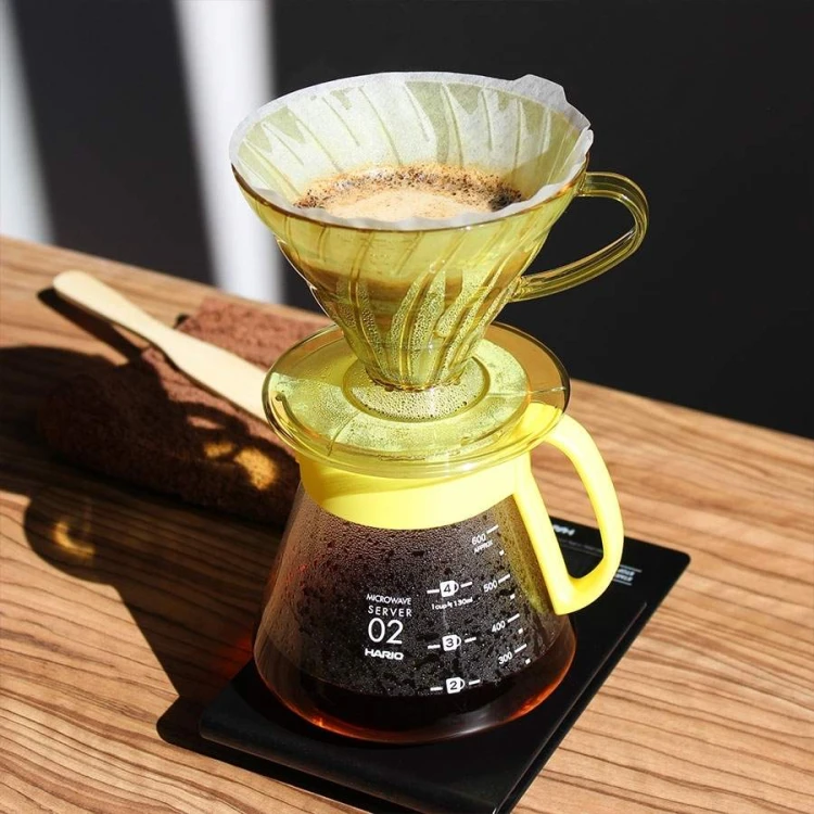 Hario V60 Dripper Server Set 02 Sunflower Yellow | CoffeeLove