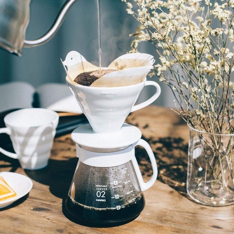 Hario V60 Ceramic Dripper Set 02 - White | CoffeeLove