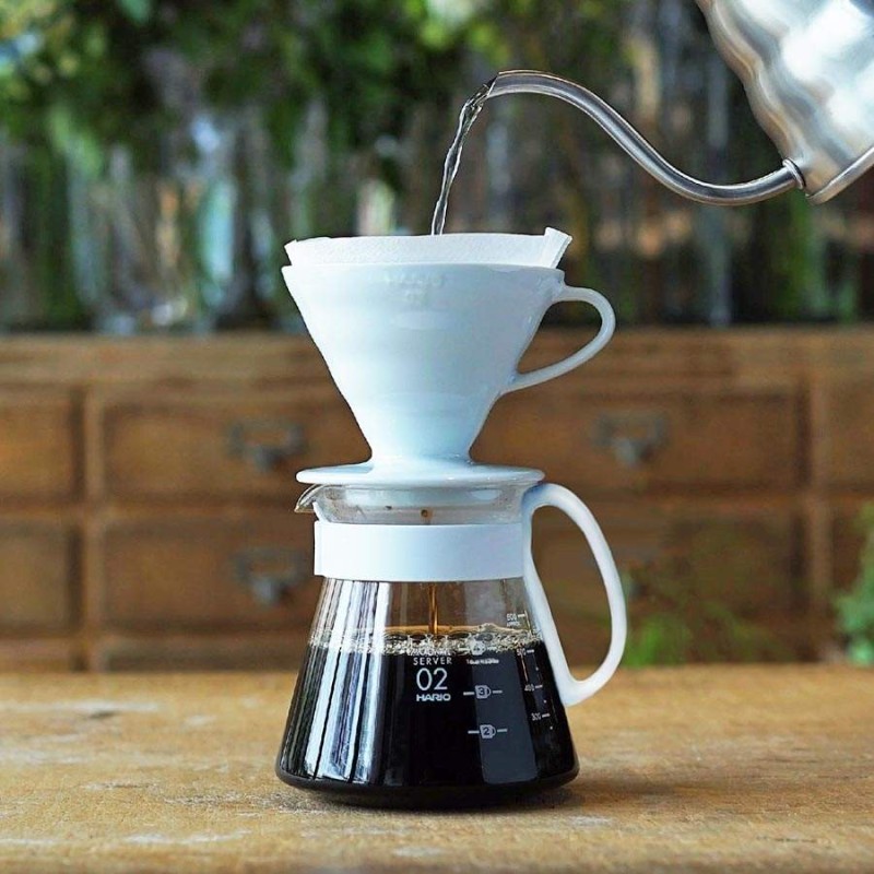 Hario V60 Ceramic Dripper Set 02 - White | CoffeeLove