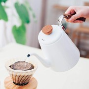 Hario Bona Coffee Enamel Drip Kettle 0,8l 1 | CoffeeLove