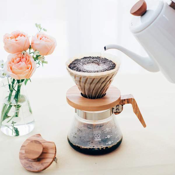 Hario Server Olive Wood 600 ml | CoffeeLove