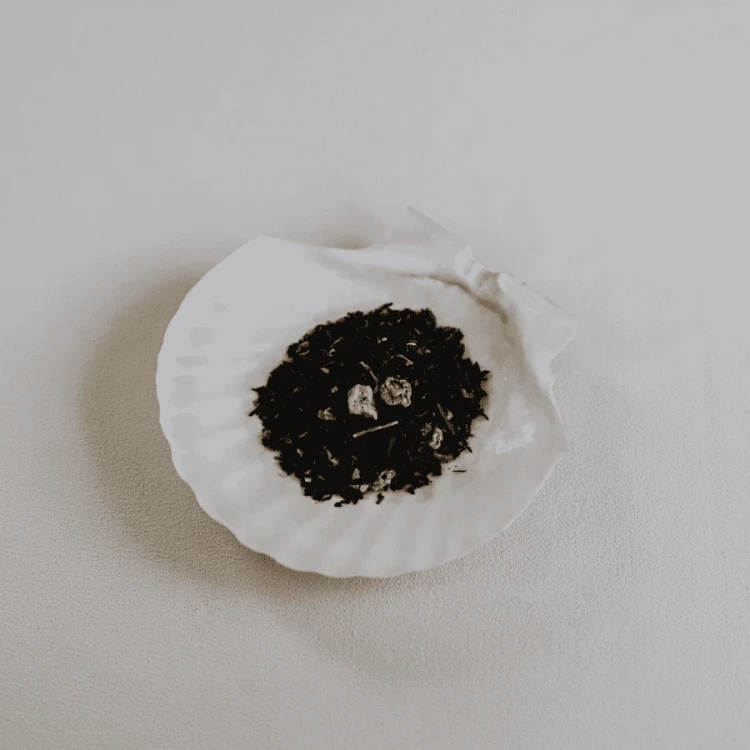 Moomin Black Tea Mama Quince Tin | CoffeeLove