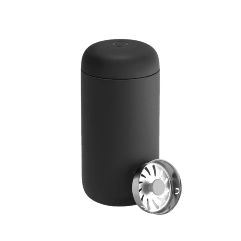 Fellow Carter Move Mug 355 ml czarny | CoffeeLove