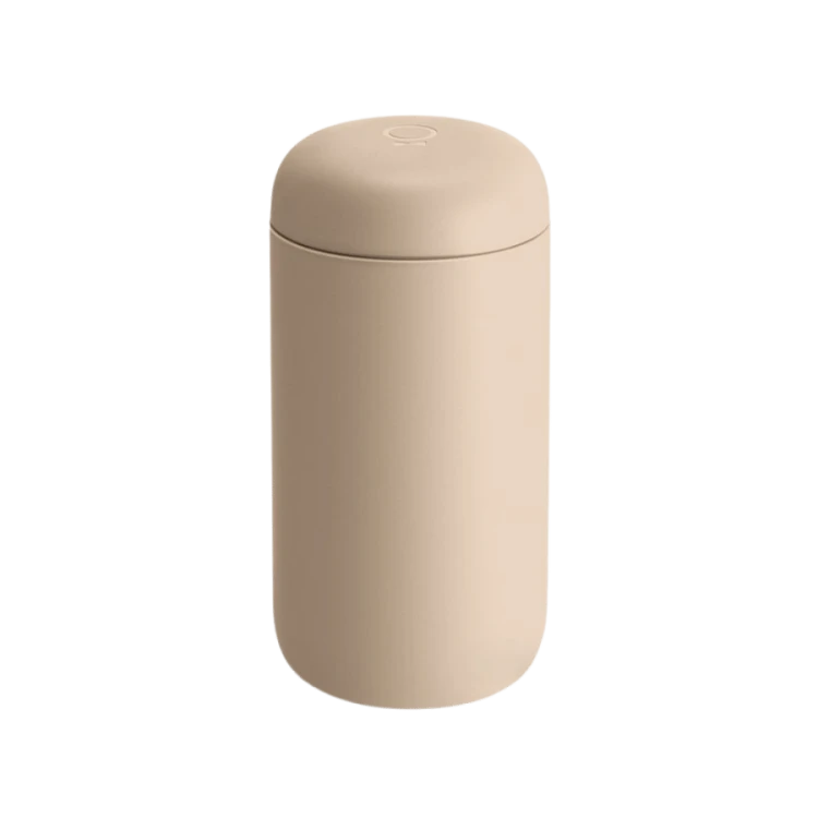 Fellow Carter Move Mug Sand Dune kubek termiczny 355 ml | CoffeeLove