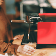 Fellow Series 1 - ekspres kolbowy (wiśniowa czerwień) | CoffeeLove