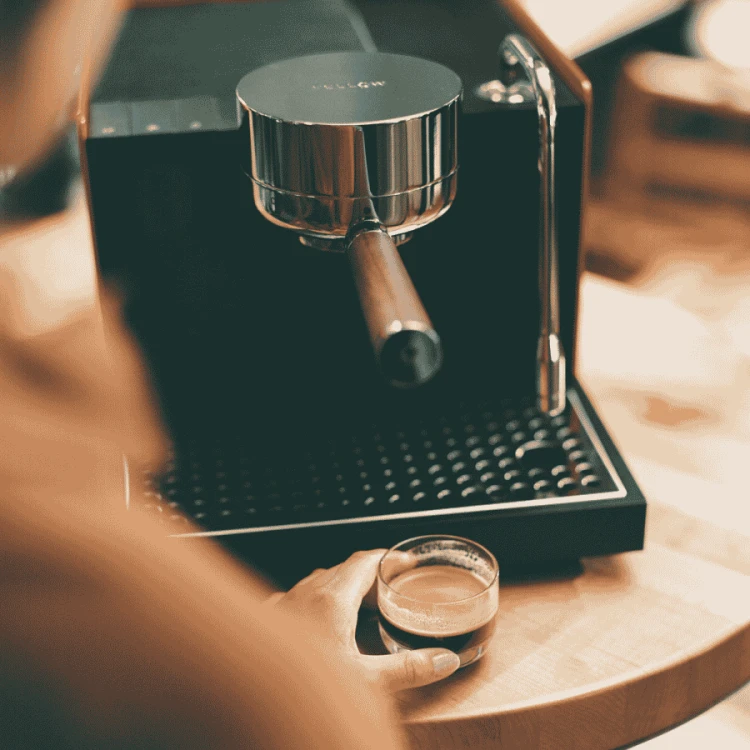 Fellow Series 1 - ekspres kolbowy (wiśniowa czerwień) | CoffeeLove