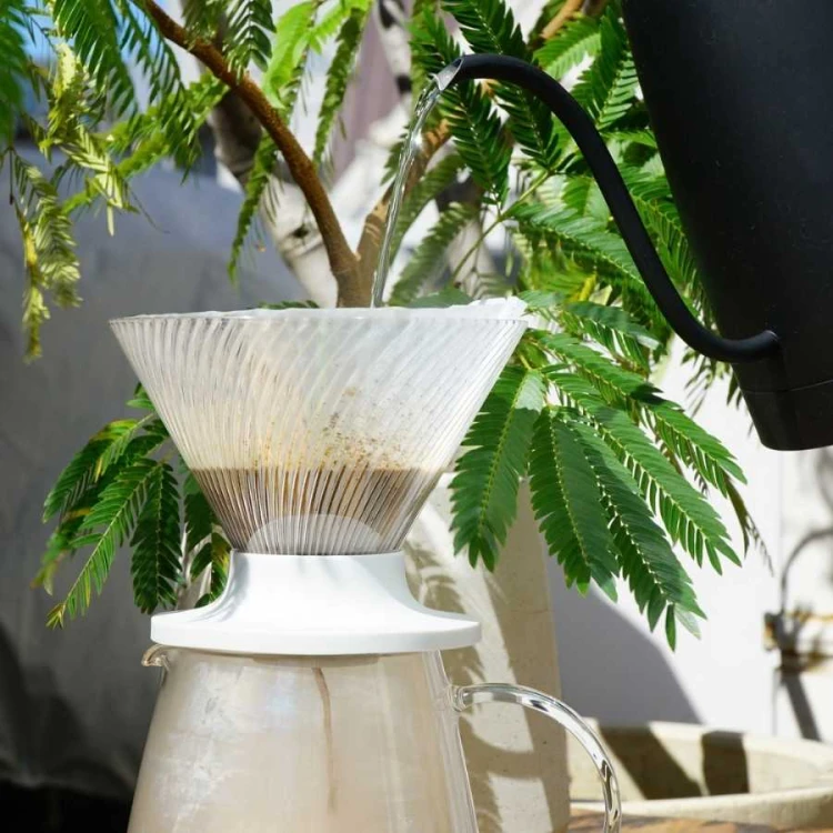 Hario NEO V60-02 - dripper tritanowy (rozmiar 02) transparentny | CoffeeLove