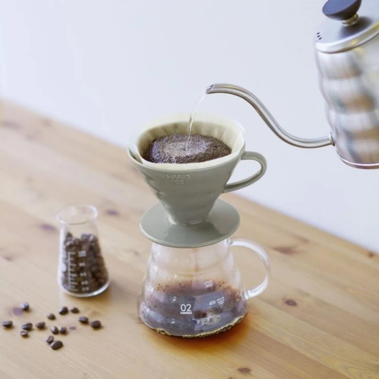 Hario dripper V60-02 szary | CoffeeLove