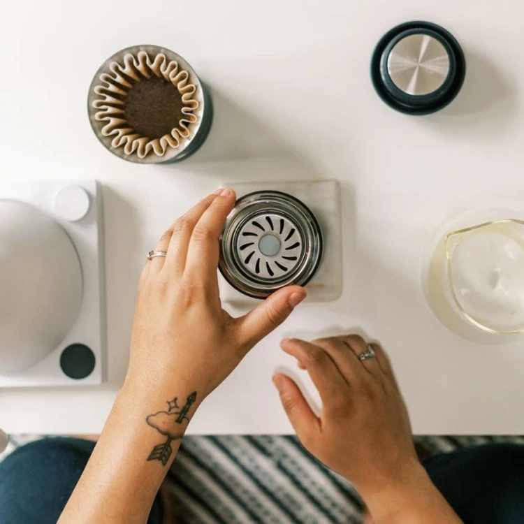 Fellow Carter Move Mug 473 ml | CoffeeLove